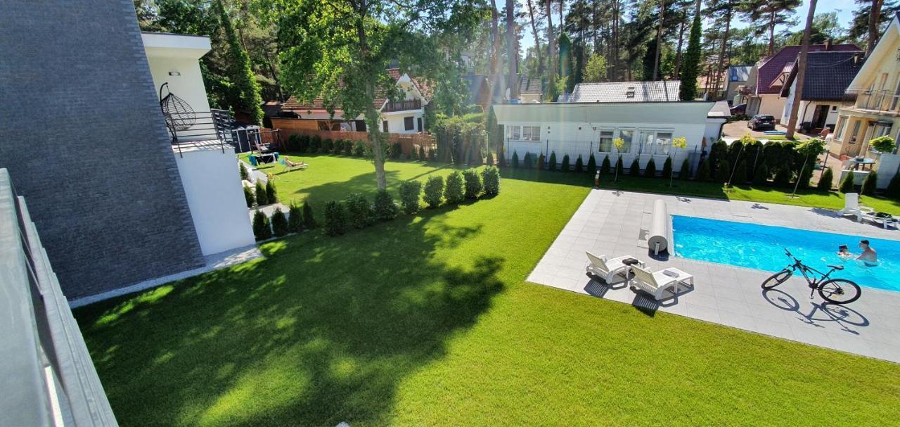 Leo Royal Apartament Поберово Экстерьер фото